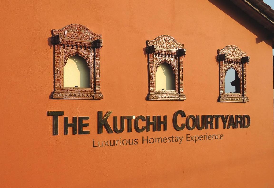 شقة The Kutchh Courtyard Kukma المظهر الخارجي الصورة